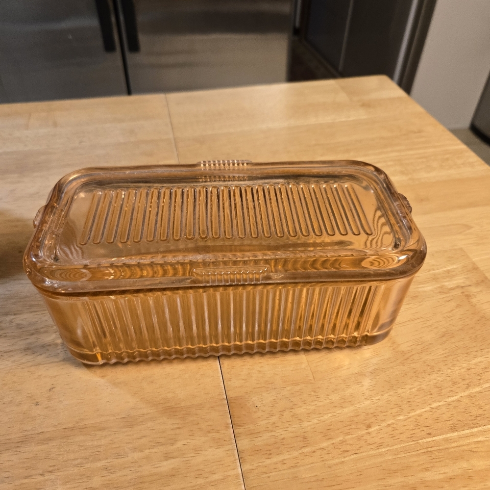 Vintage refrigerator container (OS) - Picture 2 of 7